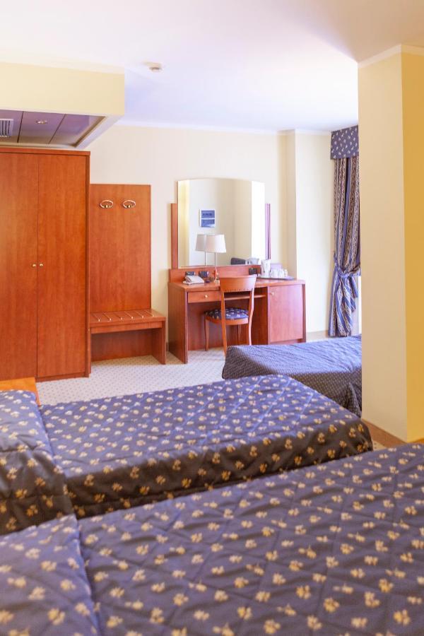 Hotel Olivo Арко Екстериор снимка