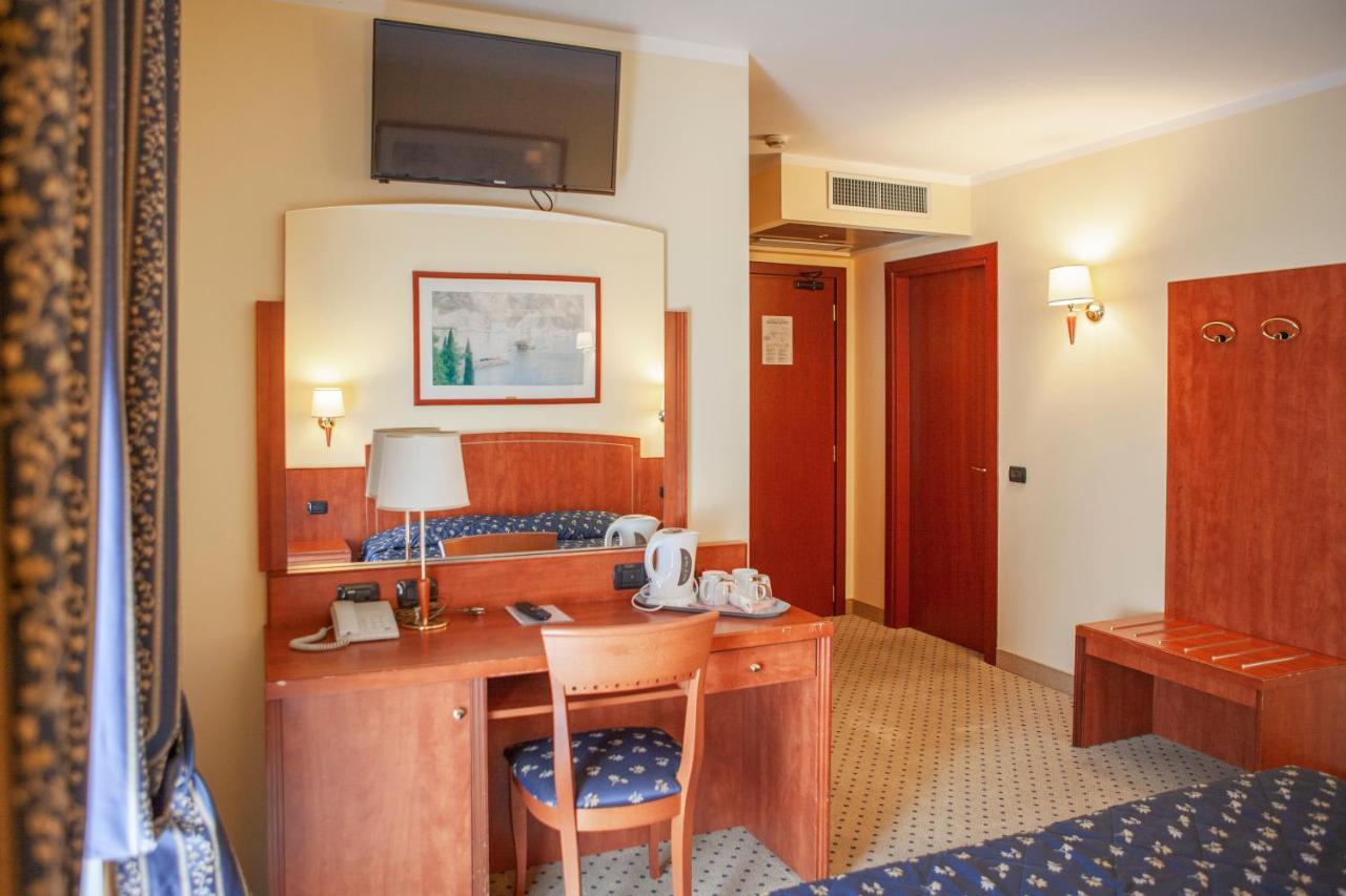 Hotel Olivo Арко Екстериор снимка