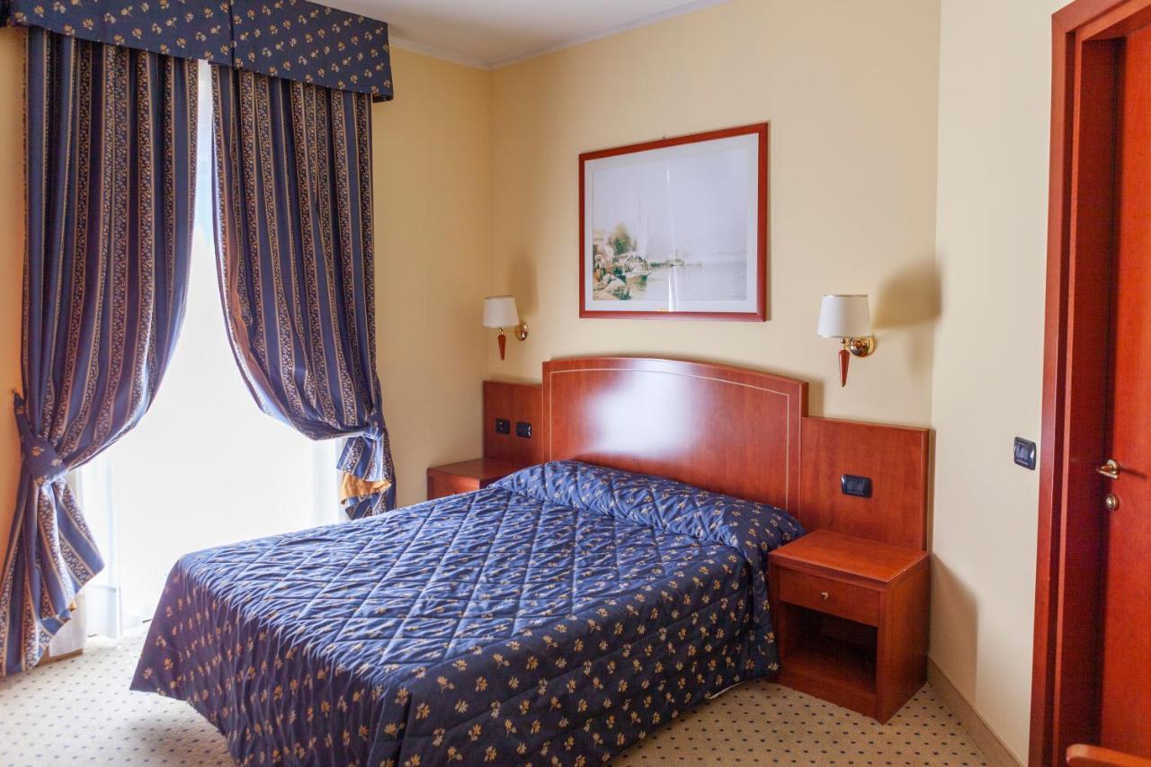 Hotel Olivo Арко Екстериор снимка