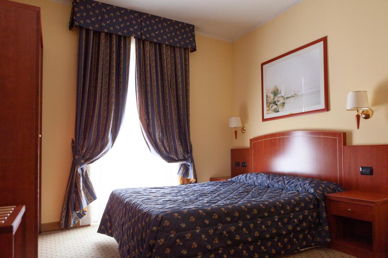Hotel Olivo Арко Екстериор снимка