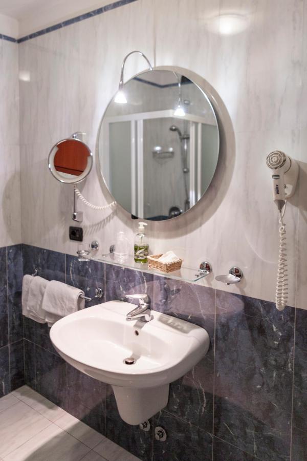 Hotel Olivo Арко Екстериор снимка