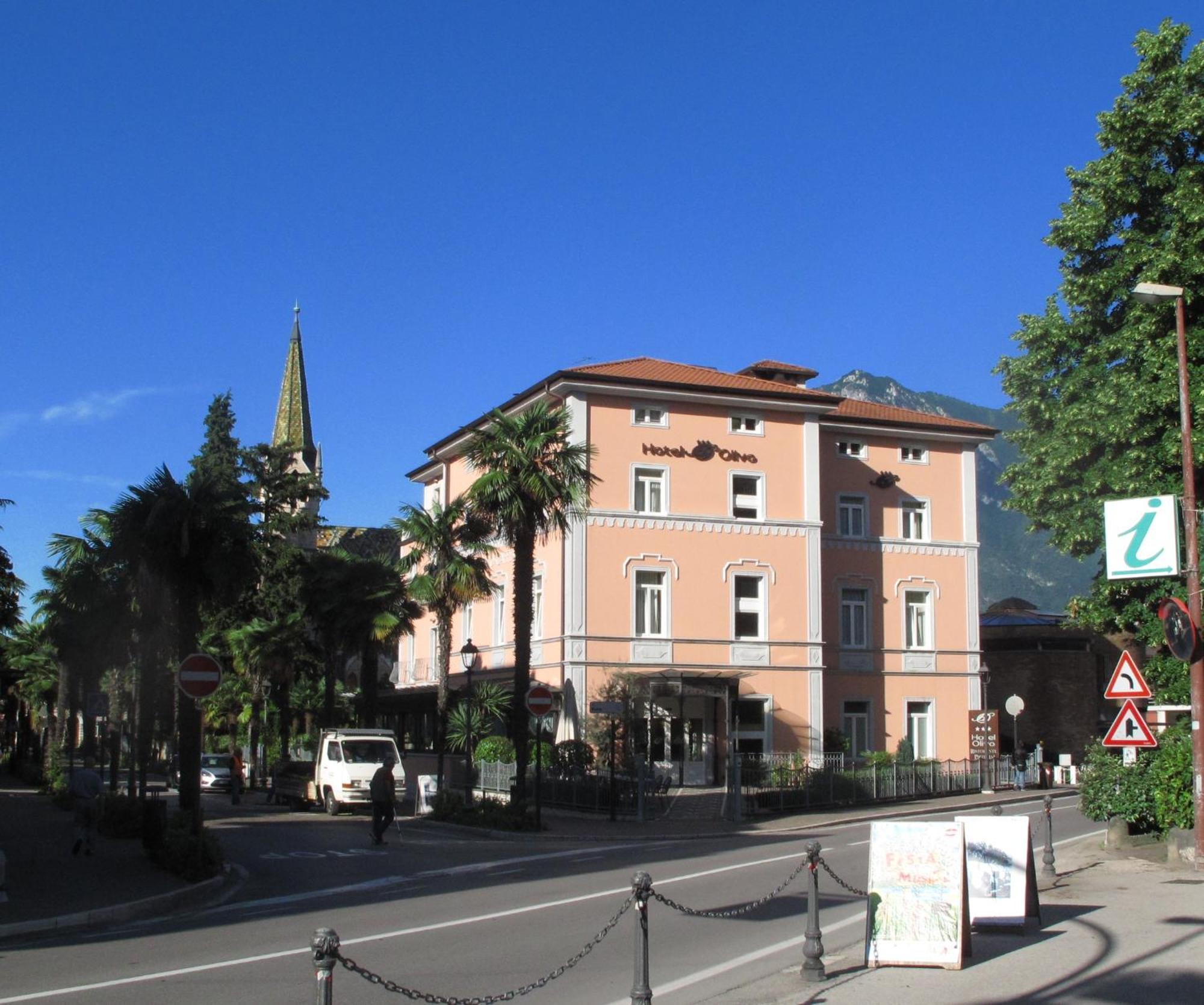 Hotel Olivo Арко Екстериор снимка