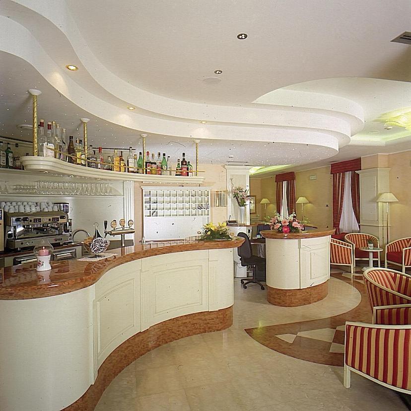 Hotel Olivo Арко Екстериор снимка