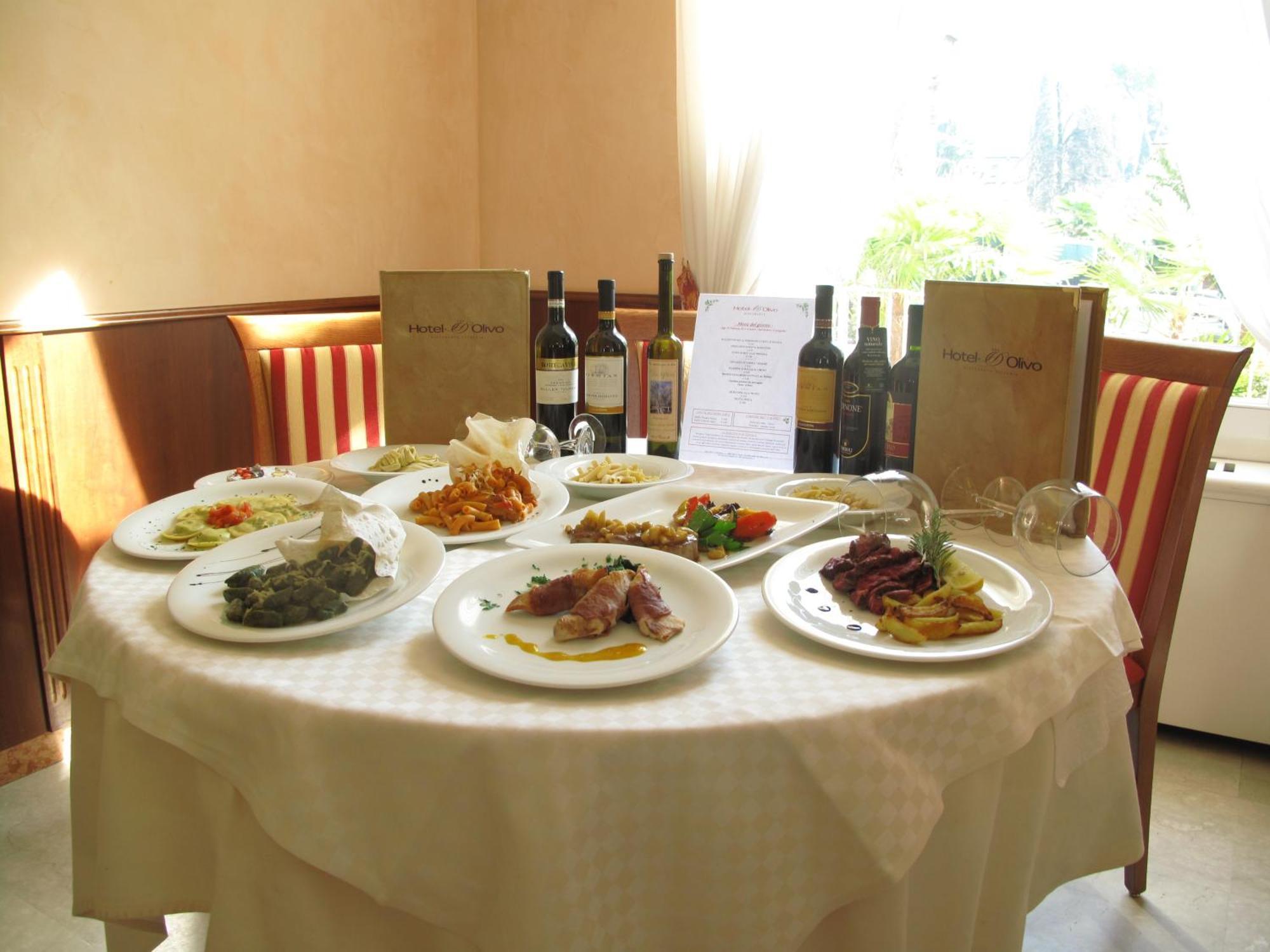 Hotel Olivo Арко Екстериор снимка