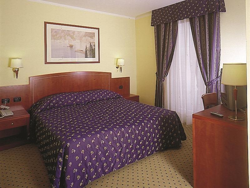 Hotel Olivo Арко Екстериор снимка