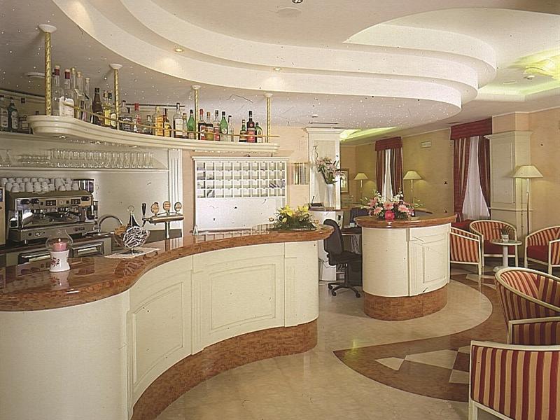 Hotel Olivo Арко Екстериор снимка